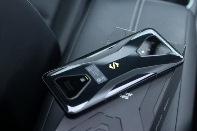 小米旗下有哪些牌子（小米手機(jī)旗下的4個(gè)子品牌）(3)