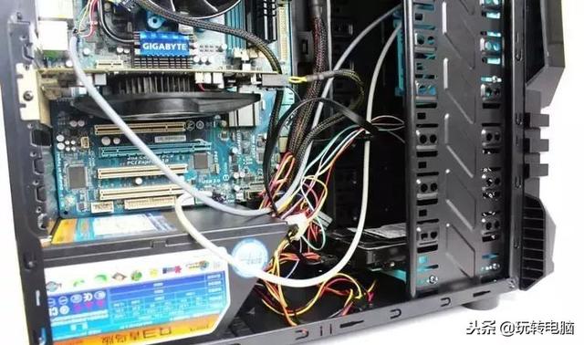臺式機(jī)機(jī)箱漏電是怎么回事（電腦機(jī)箱漏電的解決方法）(5)