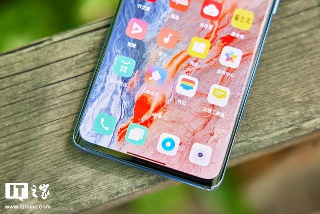 opporeno6pro參數(shù)配置及價(jià)格（oppo reno6 pro+5g手機(jī)測(cè)評(píng)）(9)