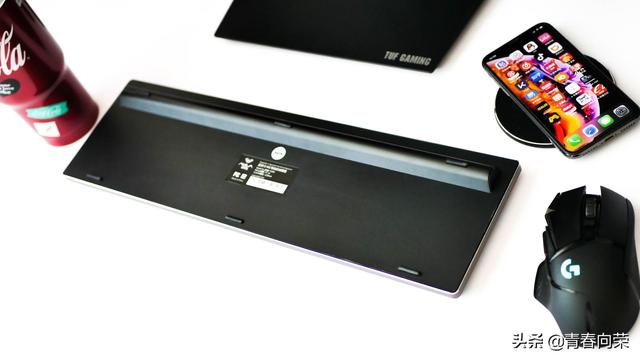 狼蛛機(jī)械鍵盤怎么樣（狼蛛F2090超薄無(wú)線機(jī)械鍵盤體驗(yàn)）(9)