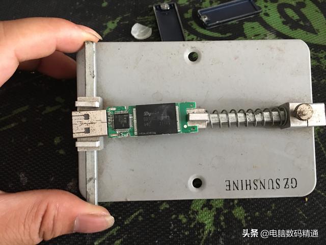 u盤讀取不了怎么辦（u盤損壞最簡單的修復方法）(2)