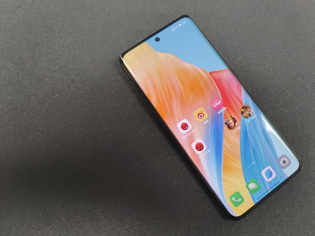 曲面屏幕手機(jī)好嗎（oppo  a1 pro手機(jī)深度詳細(xì)評(píng)測(cè)）(3)