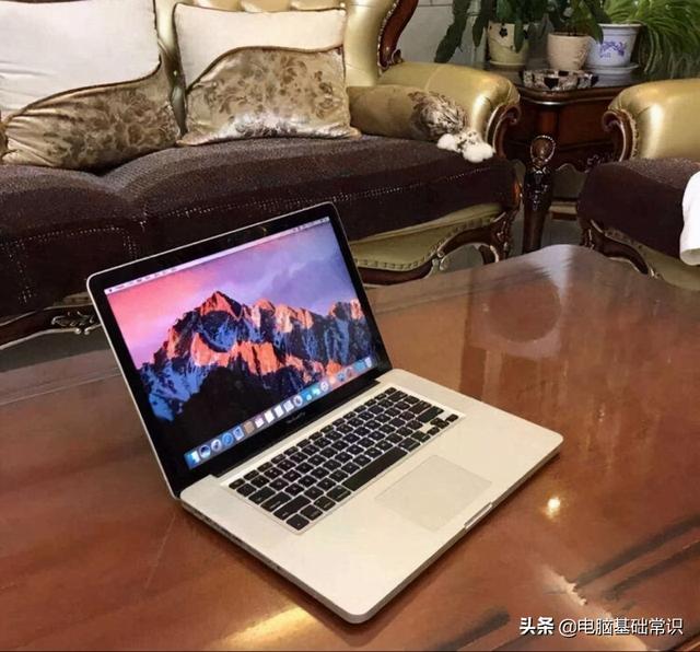 筆記本電腦啟動后一直黑屏怎么辦（筆記本電腦開機黑屏解決方法）(1)