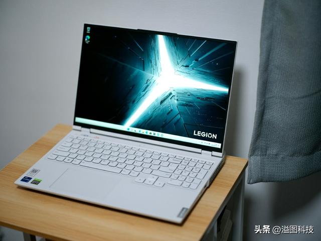 聯(lián)想拯救者y9000p配置參數(shù)詳細（拯救者y9000p  冰魄白測評）(3)