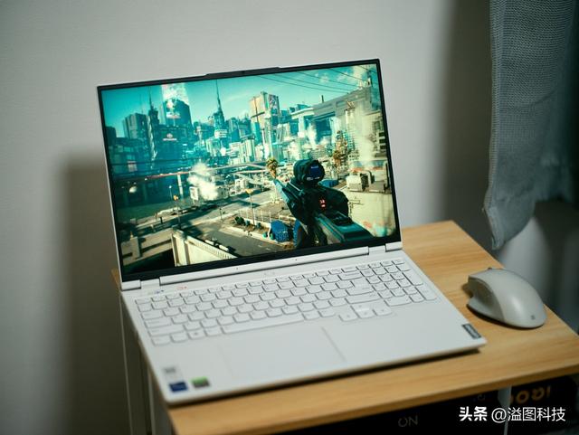 聯(lián)想拯救者y9000p配置參數(shù)詳細（拯救者y9000p  冰魄白測評）(10)