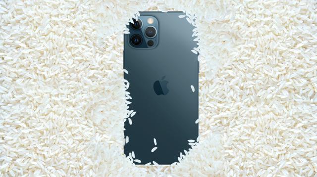 蘋(píng)果手機(jī)進(jìn)水怎樣處理方法（緊急處理iphone手機(jī)進(jìn)水的方法）(2)