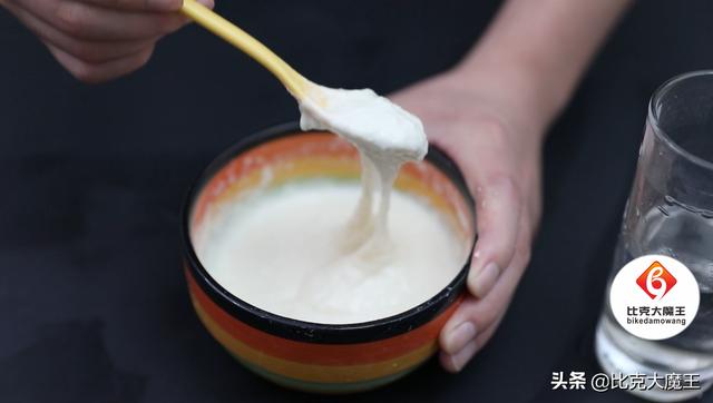 去油煙機(jī)油污最有效小妙招（油煙機(jī)油污怎么快速清除）(5)