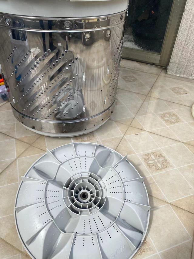 半自動洗衣機怎么清洗（清洗洗衣機妙招技能）(8)