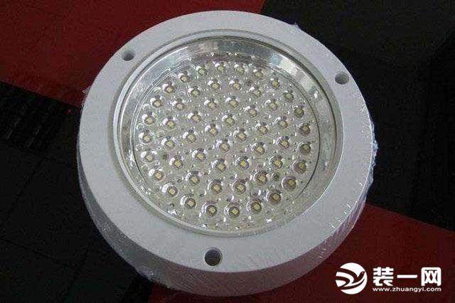 節(jié)能燈與led燈哪個(gè)好（led燈和節(jié)能燈瓦數(shù)對(duì)比探究竟）(1)