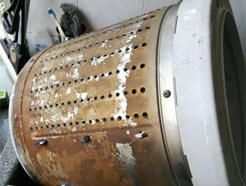 怎樣清洗洗衣機(jī)內(nèi)部污垢（洗衣機(jī)太臟正確的清理方法）(5)