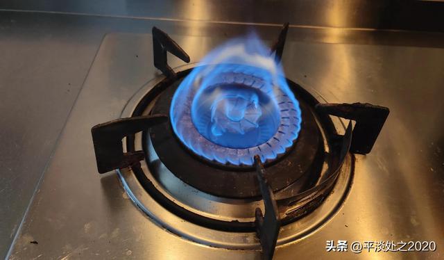 燃?xì)庠罨鹦≡趺崔k圖解（燃?xì)庠罨鹧孀冃〗鉀Q方法）(13)