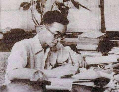 梁思成簡介和事跡（梁啟超林徽因梁思成的關(guān)系）(1)