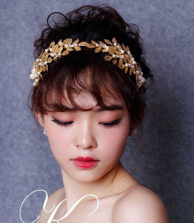 新娘當天發(fā)型簡單大方（13款好看的新娘子卷發(fā)發(fā)型）(13)