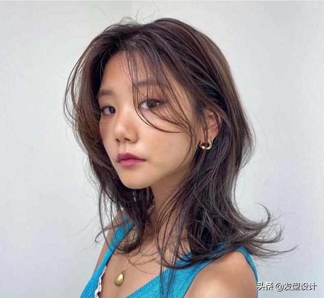 中長發(fā)型設(shè)計(jì)圖片大全（今年流行的從短到長發(fā)型推薦50款）(20)