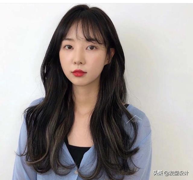 中長發(fā)型設(shè)計(jì)圖片大全（今年流行的從短到長發(fā)型推薦50款）(53)