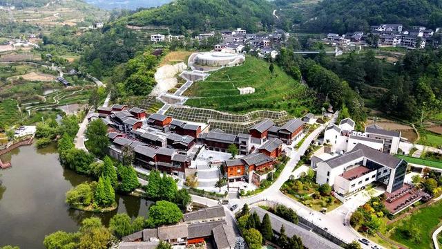 貴陽旅游攻略自由行攻略（貴陽周邊值得游玩的八個絕美村寨）(1)