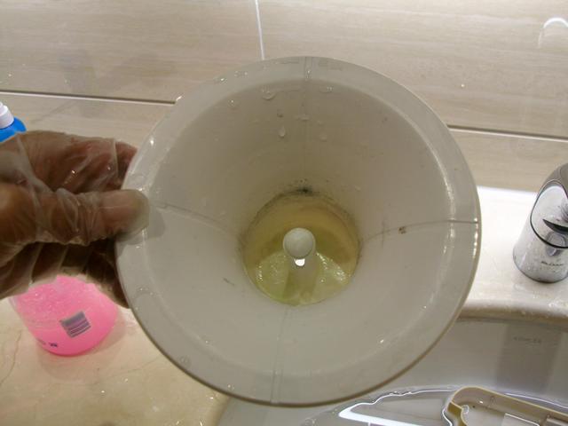 如何清洗飲水機(jī)內(nèi)部的污垢（正確清洗飲水機(jī)小妙招）(3)
