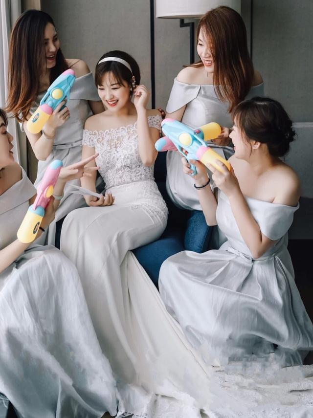 短發(fā)婚紗照造型（超美膩白紗新娘短發(fā)造型教程）(12)