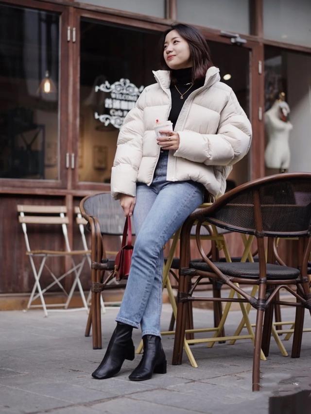 羽絨服機(jī)洗后羽絨成塊怎么辦（羽絨服洗完嚴(yán)重成坨的解決方法）(3)