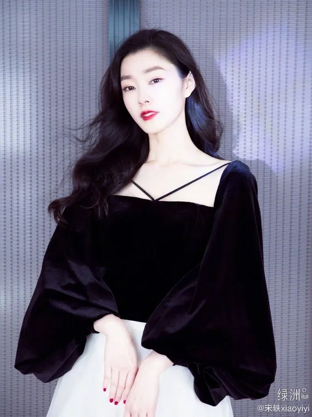 大臉適合的發(fā)型圖片女（大臉妹子必選的三款發(fā)型）(40)