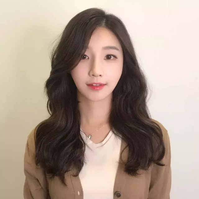 大臉適合的發(fā)型圖片女（大臉妹子必選的三款發(fā)型）(45)