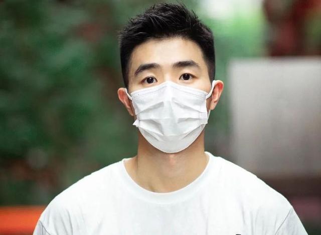 男生發(fā)型以及名稱(chēng)大全（分享4款發(fā)型帥氣又有型）(3)