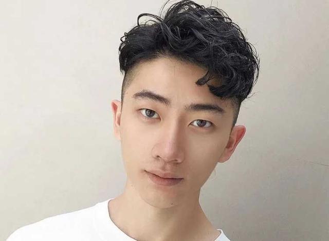 男生發(fā)型以及名稱(chēng)大全（分享4款發(fā)型帥氣又有型）(8)