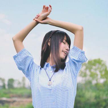 長(zhǎng)臉的短發(fā)發(fā)型（10款長(zhǎng)臉適合的短發(fā)）(9)
