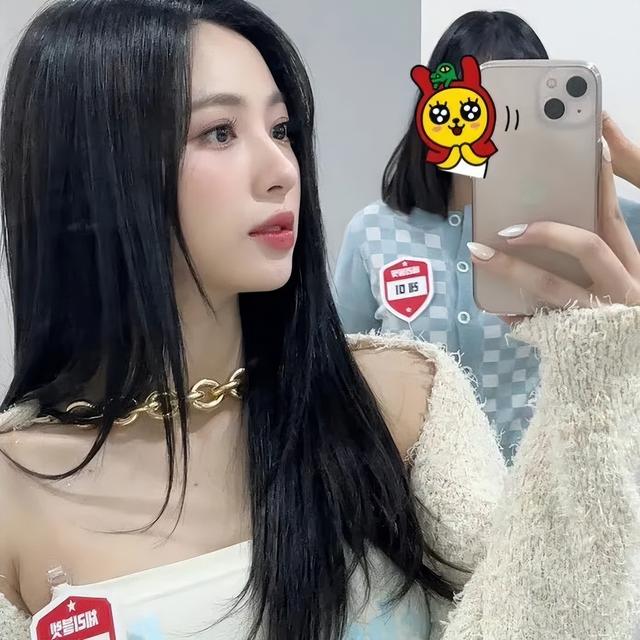 染頭發(fā)什么顏色好看（推薦6款發(fā)色時髦顯白）(20)