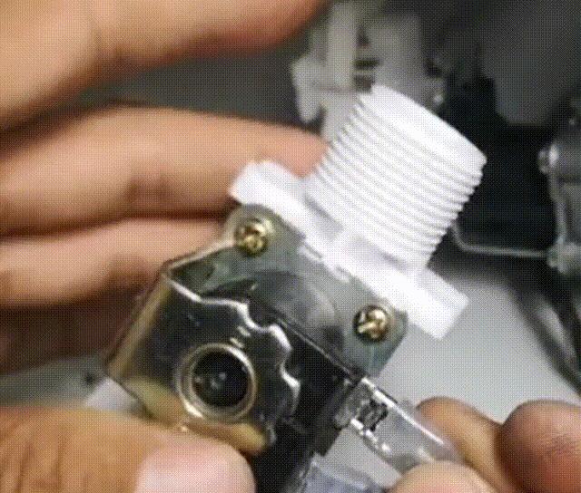 洗衣機(jī)不進(jìn)水怎么處理方法（洗衣機(jī)不進(jìn)水的原因和處理方法）(13)