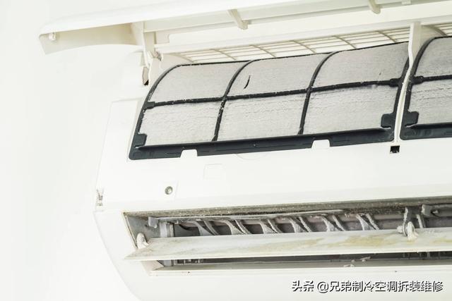空調(diào)排水管不排水是怎么回事（空調(diào)不排水的原因和解決方法）(1)