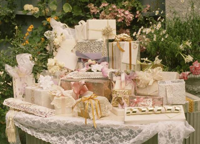 結(jié)婚紀(jì)念禮物推薦送什么（結(jié)婚送什么禮物不要太大）(1)
