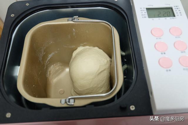 用面包機(jī)做面包怎么做（家庭面包機(jī)做面包最簡(jiǎn)單方法）(6)