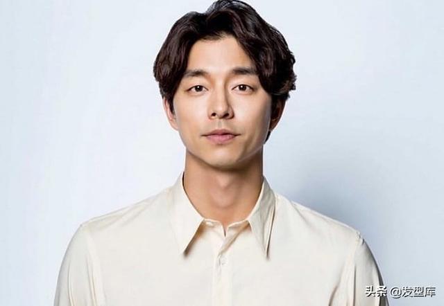 男生燙發(fā)發(fā)型名字大全（韓國當(dāng)前比較常見的25款發(fā)型）(1)