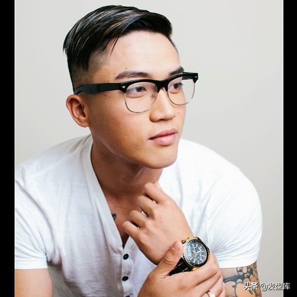 男生燙發(fā)發(fā)型名字大全（韓國當(dāng)前比較常見的25款發(fā)型）(5)