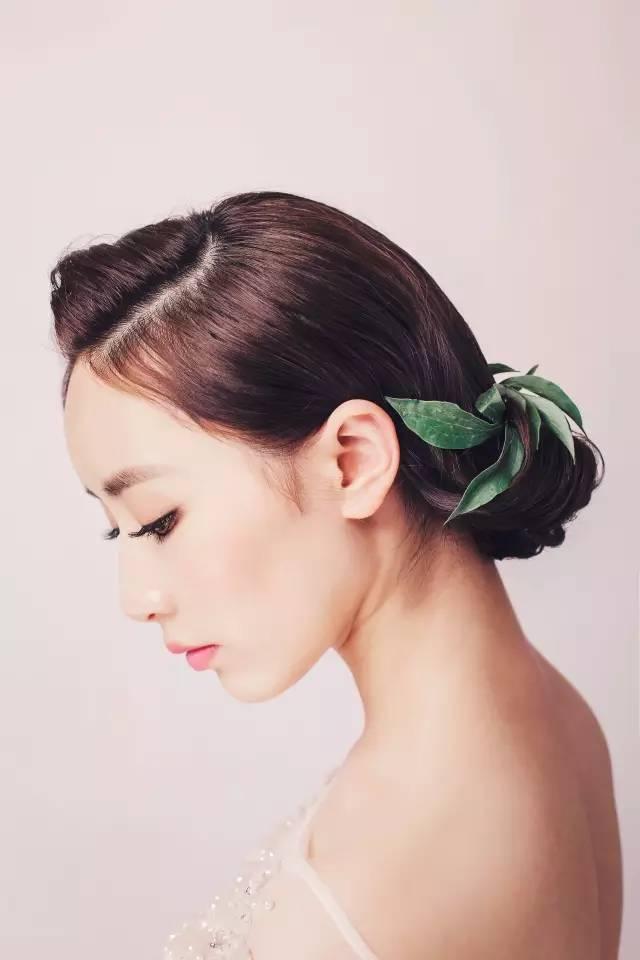 復古新娘發(fā)型圖片女（復古風新娘造型步驟圖解）(10)