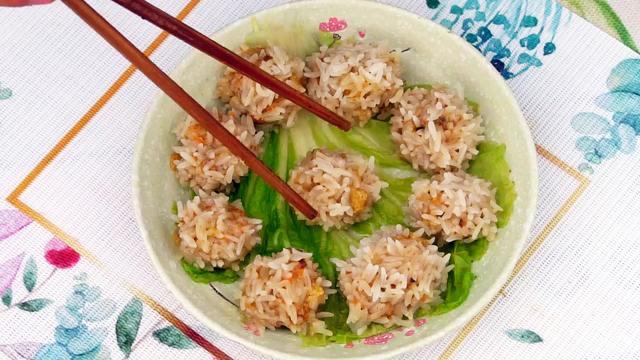 中秋節(jié)吃什么點心以示團(tuán)圓（中秋節(jié)必備的7道菜家宴）(74)