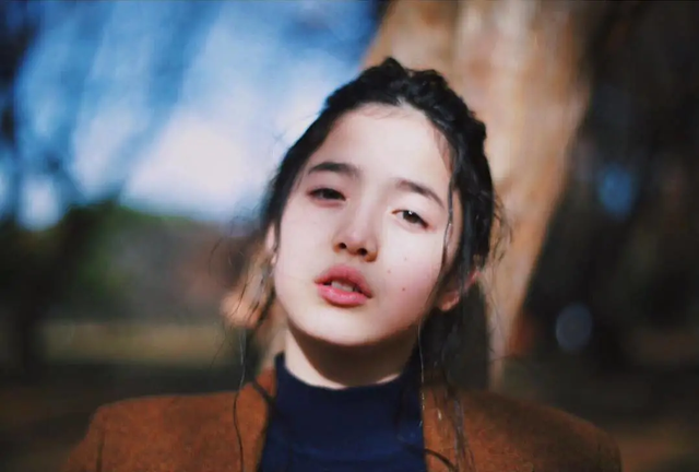中短發(fā)型設(shè)計（中長發(fā)自己怎么卷才好看）(54)