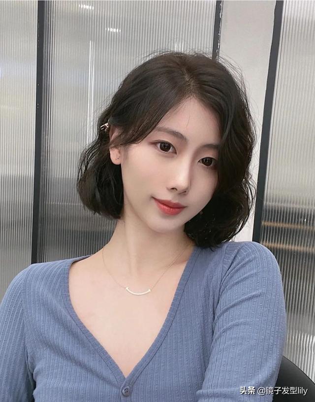 燙哪種頭發(fā)好看女（最時尚的短燙發(fā)圖片）(2)