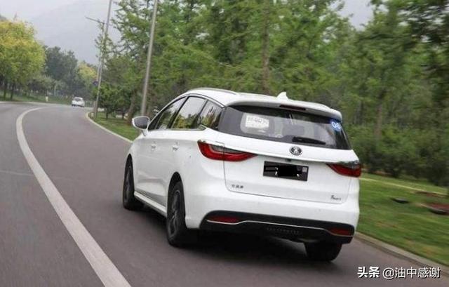 自動擋車怎么操作（自動擋車三大駕駛技巧）(4)