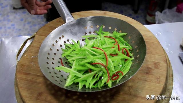 涼拌菜做法大全菜譜大全（最受歡迎的10種涼拌菜做法）(17)