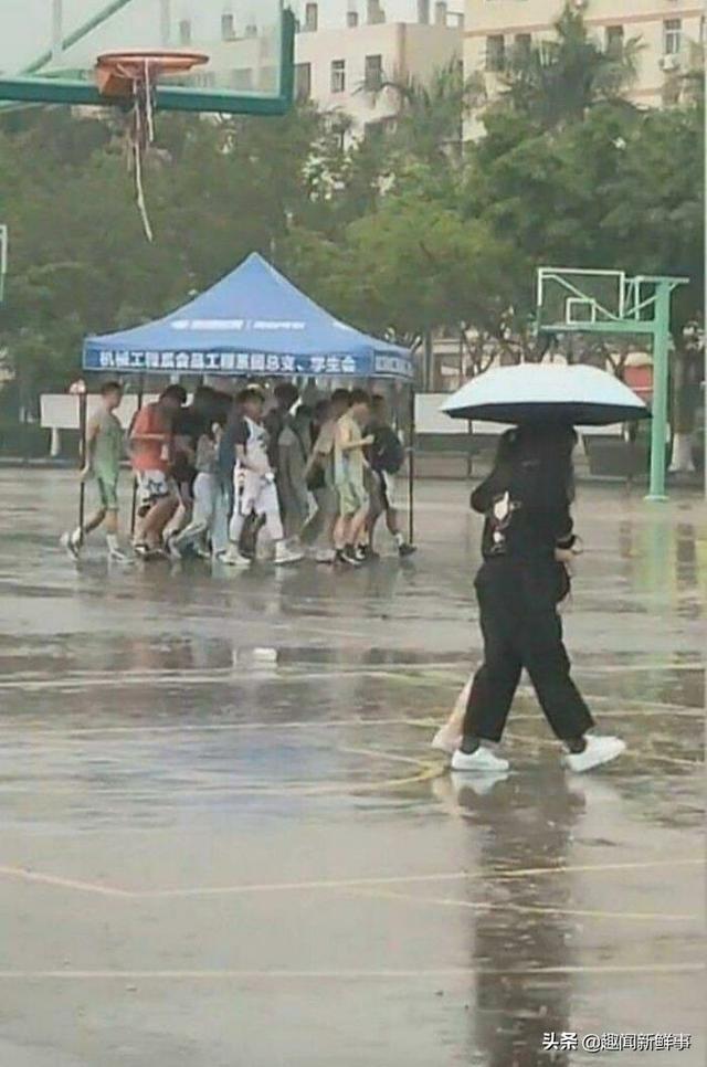 搞笑圖片配圖大全（25張讓你笑出聲的照片）(7)