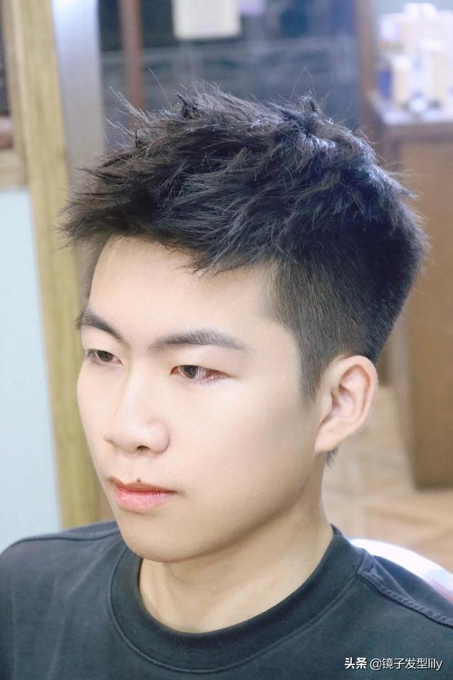 男士寸頭發(fā)型圖片（最新款流行短碎發(fā)）(8)