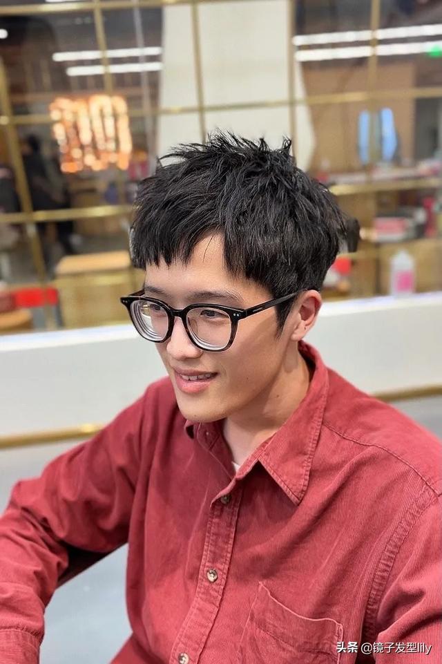 男士寸頭發(fā)型圖片（最新款流行短碎發(fā)）(13)