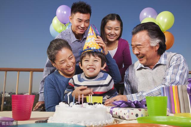 長(zhǎng)輩生日祝福語簡(jiǎn)短（送給長(zhǎng)輩的生日溫馨祝福語）(1)