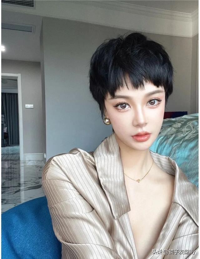 什么樣的發(fā)型好看（今秋選擇這四種發(fā)型）(16)