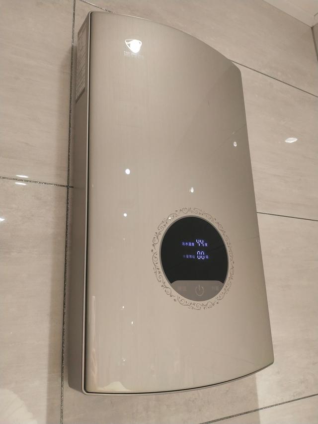 儲(chǔ)水式熱水器和即熱熱水器哪種好（兩種不同類型的熱水器的分析對(duì)比）(7)