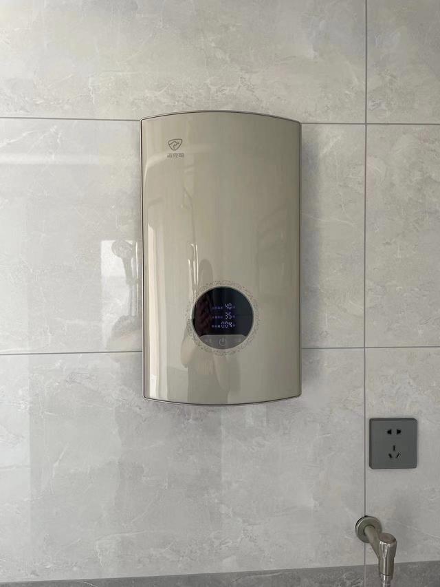 儲(chǔ)水式熱水器和即熱熱水器哪種好（兩種不同類型的熱水器的分析對(duì)比）(12)