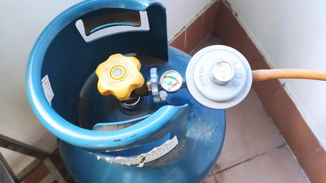 燃氣熱水器e1是什么故障原因（云米熱水器e1最簡單的處理方法）(4)