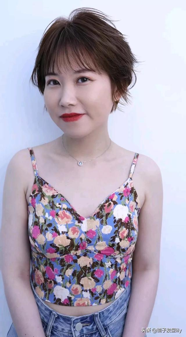 流行的短發(fā)發(fā)型（當(dāng)下最火的短發(fā)送給你）(14)